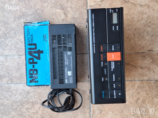 JVC Video recorder HR-S10, снимка 16 - Плейъри, домашно кино, прожектори - 52970031