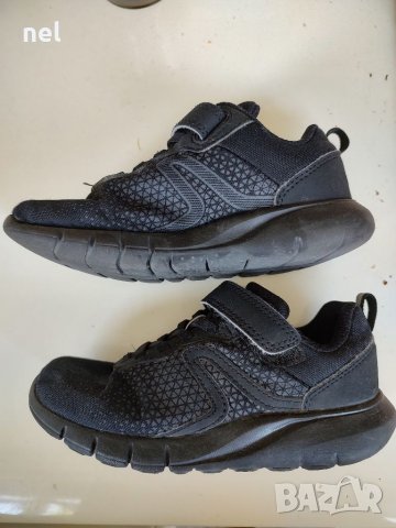 Черни маратонки размер 30, снимка 2 - Детски маратонки - 36986006