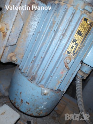 Дърводелска фреза с моно фазен електромотор, снимка 7 - Други машини и части - 27374978