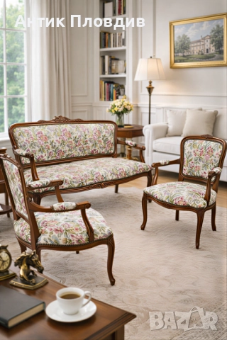 Антикварна гарнитура – диван с две кресла, жакард