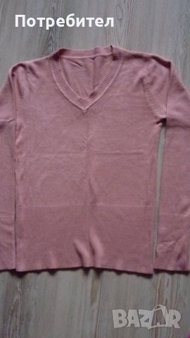 Дамски пуловер с остро деколте М-L, снимка 2 - Блузи с дълъг ръкав и пуловери - 39897282