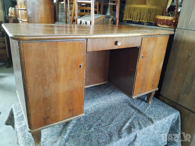 Дървено бюро/канцеларско