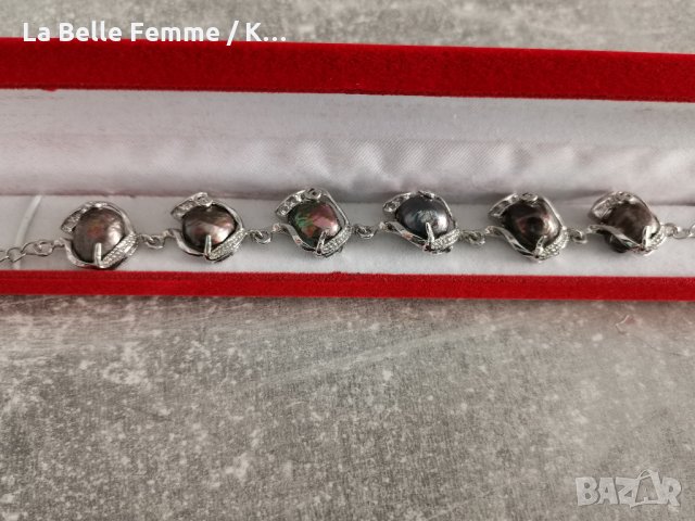 Гривни с перли в луксозна кутия, снимка 5 - Гривни - 34878679