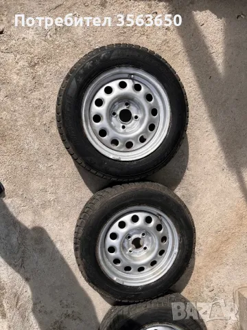 Комплект зимни гуми Kingstar 175/70R14 с джанти   , снимка 1