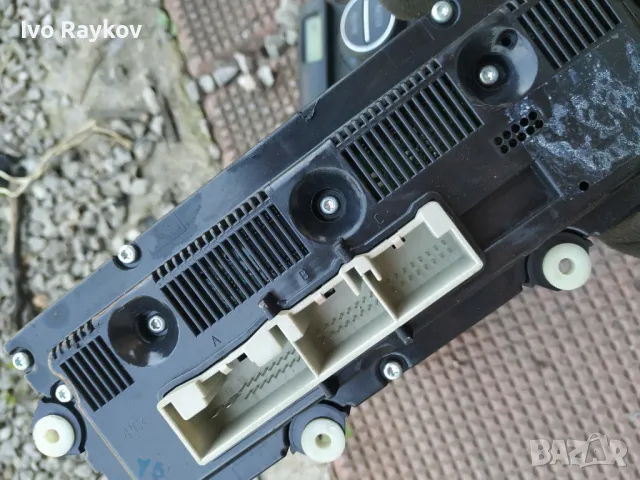 Панел климатроник за VW Golf 5 , снимка 4 - Части - 47732327