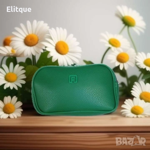 Кокетна и компактна дамска к. чанта за през рамо със сваляща се дръжка, снимка 14 - Чанти - 52853555