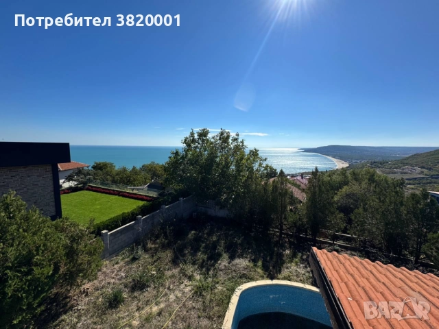 БЕЗ КОМИСИОНА - Двуетажна къща с басейн и морска гледка