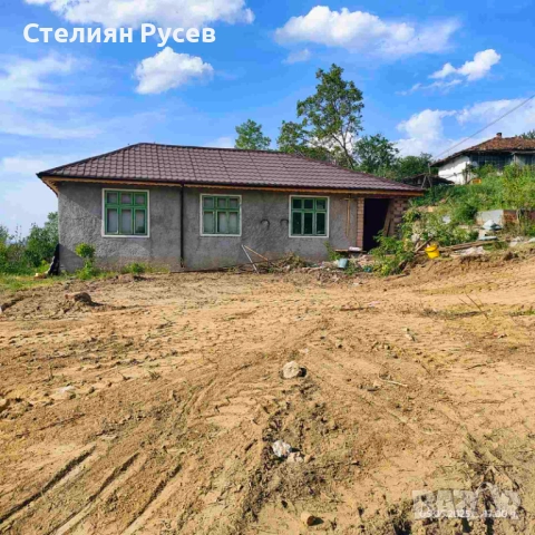 вила / къща с градина / имот / парцел 1500кв.м в с. Ветрен / обл. Силистра - цена 35 000лв или 17 89