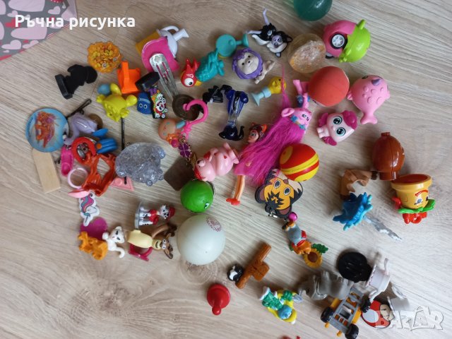 Сет играчки от шоколадови яйца 10лв общо, снимка 1