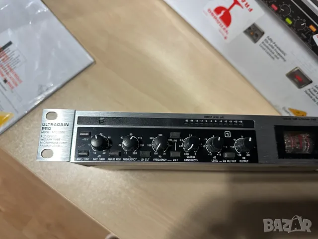 Behringer MIC2200 Микрофонен предусилвател, снимка 7 - Микрофони - 49163086