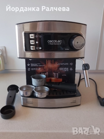 Кафемашина за еспресо и капучино Cecotec
