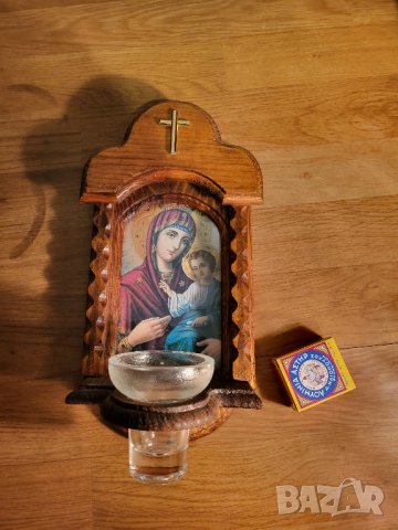 Старинен православен иконостас дърворезба  Богородица и младенеца - 27х 16 см - притежавайте този ик
