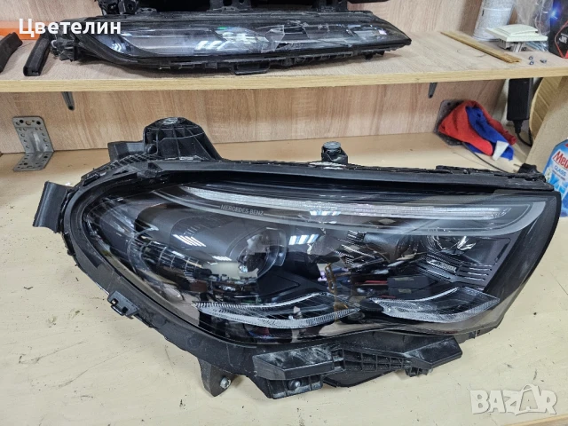 Десен фар Mercedes W214 desen far мерцедес 214 е класа, снимка 2 - Части - 51241984
