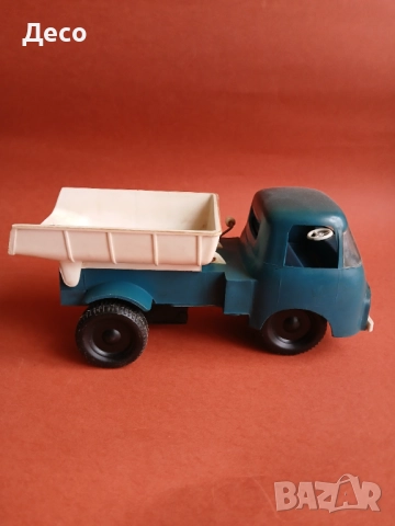 Стара руска играчка камион със ключ., снимка 4 - Колекции - 52987698