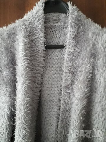 Пухкава жилетка сива, снимка 4 - Жилетки - 26830566