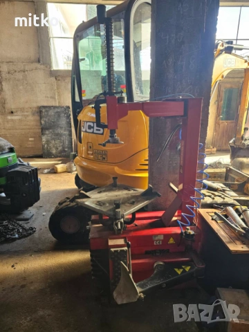 Машина за монтаж и демонтаж на гуми НОВА Corghi, снимка 6 - Други машини и части - 53402133