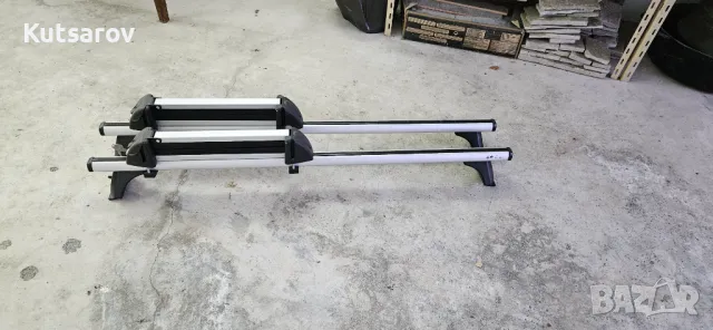 Продавам багажник за ски