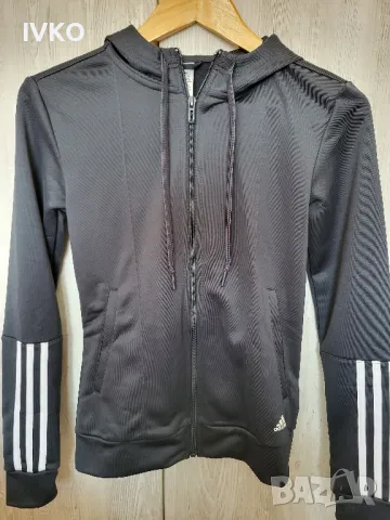 Нов екип Adidas XS , снимка 4 - Спортни екипи - 47522031