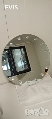 Стенно козметично огледало за грим с LED осветление, снимка 2 - Огледала - 53355914