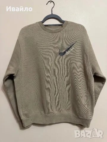 Nike Sportswear Fleece Sweatshirt.
