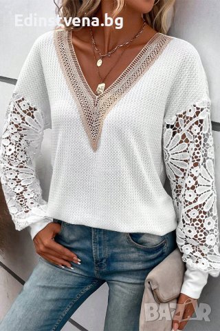 Дамска блуза в бяло с ефектно деколте и бродирани ръкави, снимка 3 - Блузи с дълъг ръкав и пуловери - 43118094