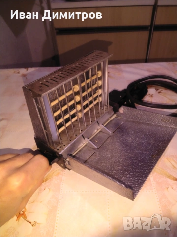 Тостер за препечени филии. Произведено в ГДР. , снимка 4 - Тостери - 53299659