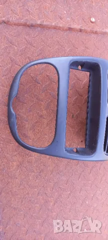 Централна конзола Peugeot 206, снимка 2 - Части - 48198431