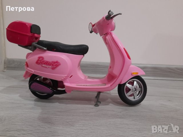 Ретро 2008 Barbie Pink Vespa Scooter Bike
