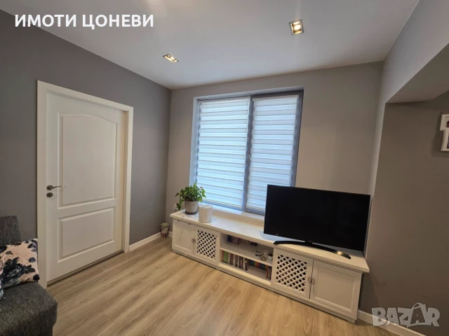 Тристаен апартамент, снимка 5 - Апартаменти - 51324698