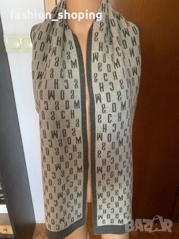 Шал Moschino ( вълна), снимка 3 - Шалове - 39265468