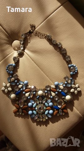 Колие, снимка 2 - Колиета, медальони, синджири - 28159734