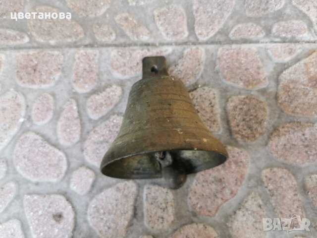 Стара бронзова камбанка, снимка 1 - Антикварни и старинни предмети - 32506847