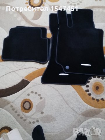 Стелки за Мерцедес Е-клас оригинални мокетни-2 комплекта, снимка 3 - Аксесоари и консумативи - 28265007