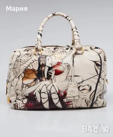 Приказка/Feyri Прада/Prada мека и лека чанта от естествена телешка кожа. Нова