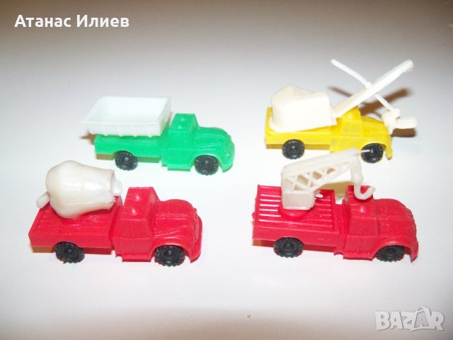 Осем камиончета играчки от Хонг Конг 1960г., снимка 4 - Други ценни предмети - 38110924