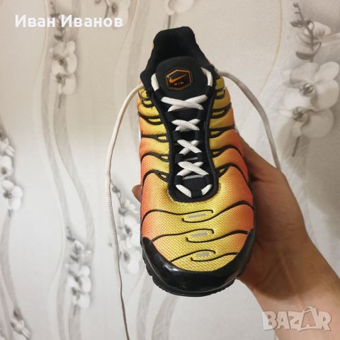 оригинални маратонки  Nike Air Max Plus Black Habanero Red номер 38, снимка 6 - Маратонки - 40672421