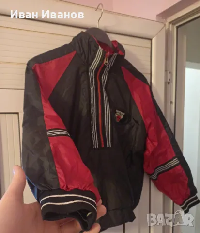 Оригинално ретро двулицево яке на Chicago Bulls, снимка 3 - Баскетбол - 48430492