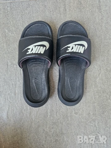 Чехли nike 35.5 номер