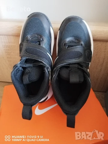 Маратонки Nike 29,5 номер, снимка 4 - Детски маратонки - 51226824