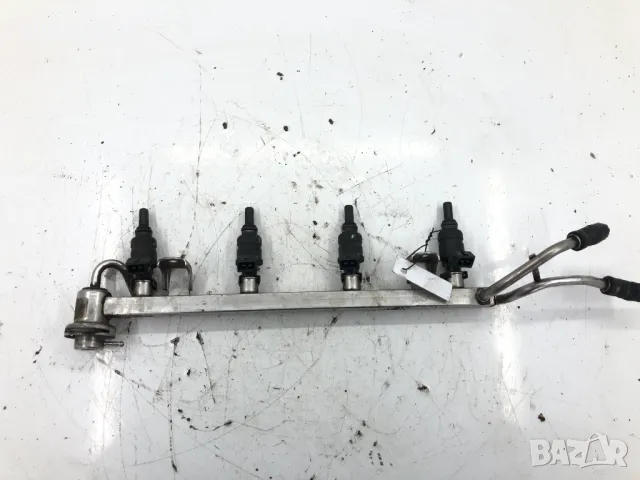 Дюза с горивен рейл Audi A3 8l Ауди А3 8л , снимка 2 - Части - 49297791