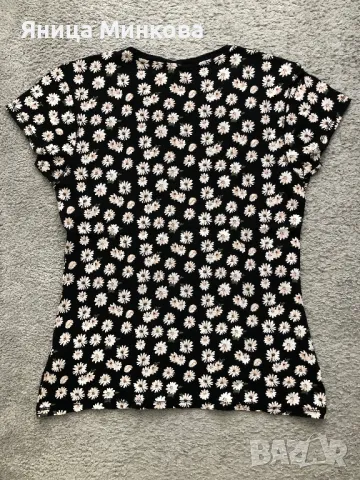 Дамска тениска, снимка 2 - Тениски - 49492409