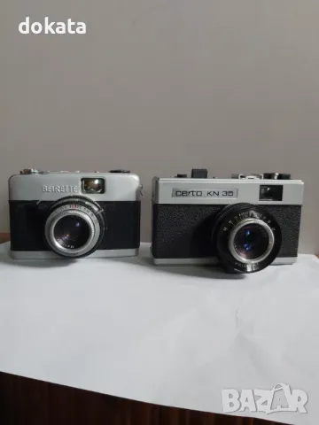 Стар фотоапарат- 2 бр.и светкавица., снимка 1