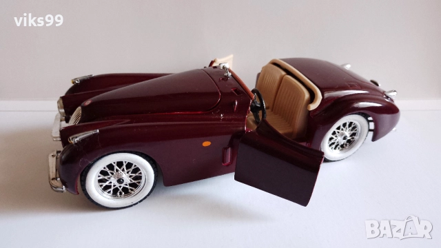 Bburago Jaguar XK 120 Roadster 1951 - Мащаб 1:24, снимка 3 - Колекции - 52936279
