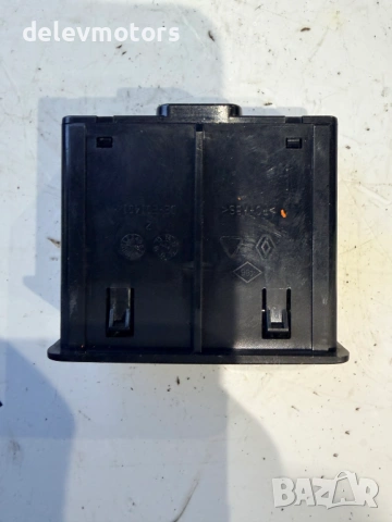280239684R USB порт от Renault Talisman 1.6 DCI, двигател R9M452, 160 кс., 4control, автоматик , снимка 2 - Части - 53499236