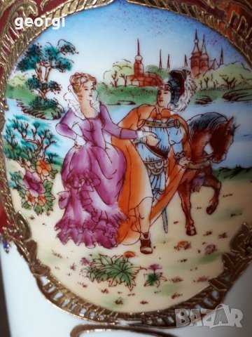 Китайска порцеланова ваза Ромео и Жулиета , снимка 3 - Вази - 32656362