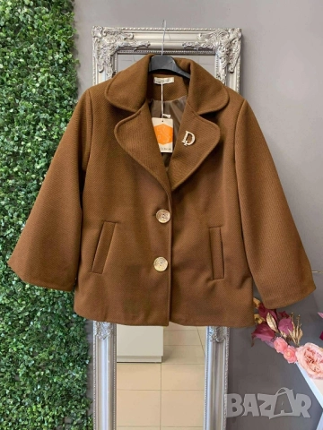 ⭐️Къси дамски палта с хастар и красива брошка 