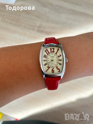 Часовник Casio Quartz Аналогов часовник