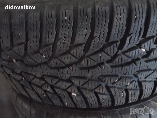 зимни гуми nokian 215/55/17 2 броя, снимка 2 - Гуми и джанти - 52077668