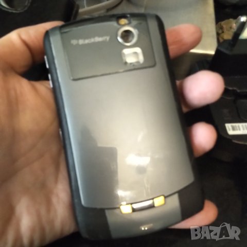 blackberry 83 10 с калъф и зарядно НАМАЛЕН , снимка 3 - Blackberry - 38568570