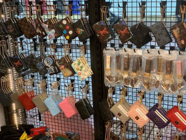 ключодържатели louis vuitton  victorias secret